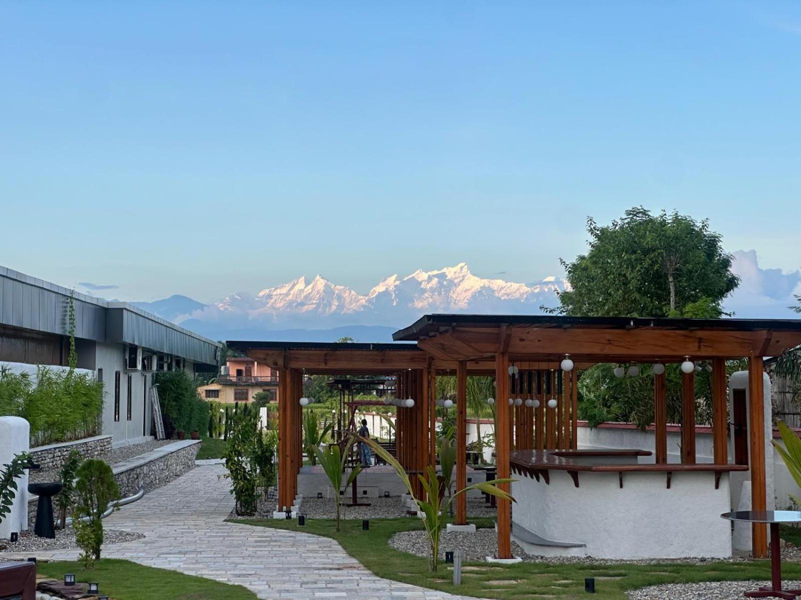 Hotel Aikawa Sauraha Eksteriør billede